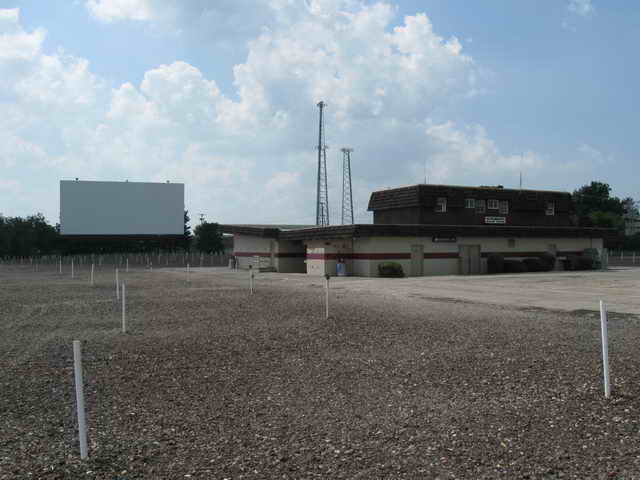 Aut-O-Rama Twin Drive In - 2000S Photos (newer photo)